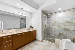 2641 N Flamingo Rd, Sunrise, FL 33323 - Photo 22