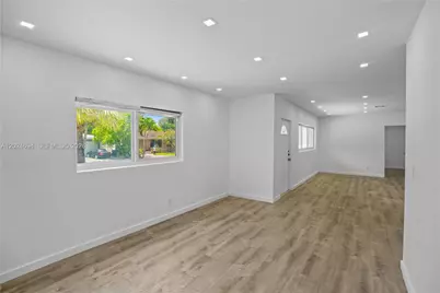 1081 NE 166th St #1081, North Miami Beach, FL 33162 - Photo 12