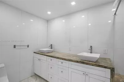 1081 NE 166th St #1081, North Miami Beach, FL 33162 - Photo 18