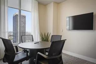 121 NE 5th St, Miami, FL 33132 - Photo 26