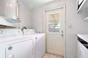 2321 Gulfstream Dr, Miramar, FL 33023 - Photo 20