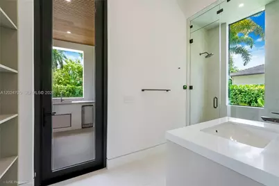 9405 SW 72nd Ct, Pinecrest, FL 33156 - Photo 30