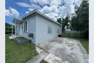 1320 NW 87th St, Miami, FL 33147 - Photo 2