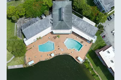 18601 NE 14th Ave #409, Miami, FL 33179 - Photo 24