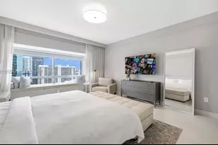 1435 Brickell Ave, Miami, FL 33131 - Photo 8
