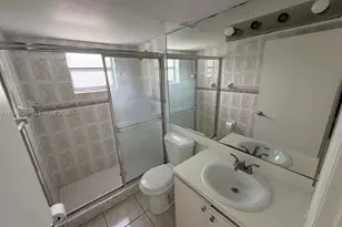 1655 W 44th Pl, Hialeah, FL 33012 - Photo 8