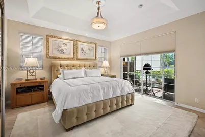 1241 Grant St, Hollywood, FL 33019 - Photo 14