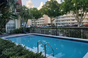 1300 Moffett St, Hallandale Beach, FL 33009 - Photo 14