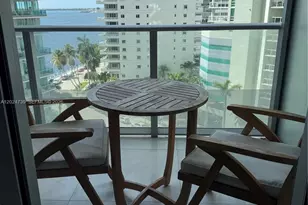 1300 Brickell Bay Dr, Miami, FL 33131 - Photo 16