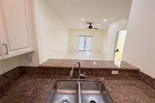 2232 SE 26th Ln, Homestead, FL 33035 - Photo 6
