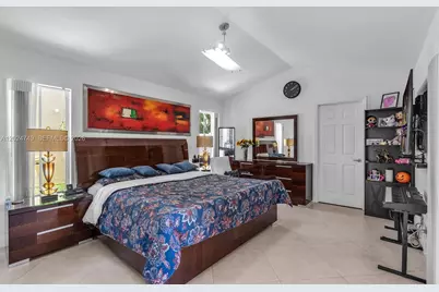632 Carrington Ln, Weston, FL 33326 - Photo 16