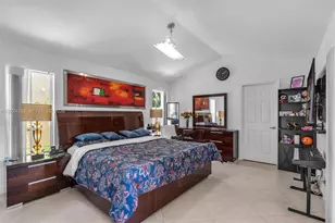 632 Carrington Ln, Weston, FL 33326 - Photo 16