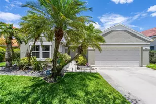 632 Carrington Ln, Weston, FL 33326 - Photo 2