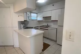 9156 Collins Ave, Surfside, FL 33154 - Photo 4