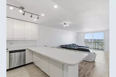 1817 S Ocean Dr #918, Hallandale Beach, FL 33009 - Photo 10