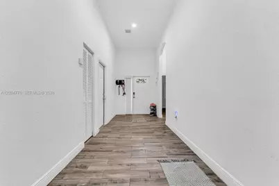 2804 Washington Dr, Fort Lauderdale, FL 33311 - Photo 6