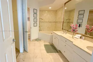 3370 Hidden Bay Dr, Aventura, FL 33180 - Photo 14
