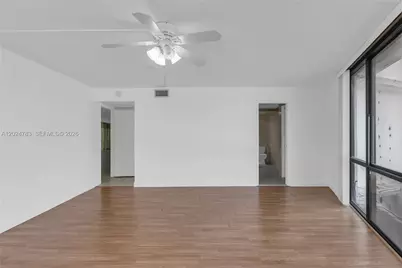 13951 Kendale Lakes Cir #208A, Miami, FL 33183 - Photo 12