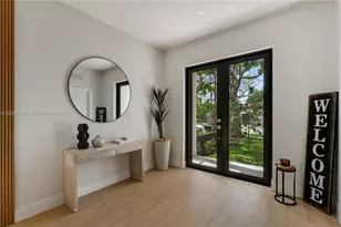 1917 NW 17th St, Miami, FL 33125 - Photo 2