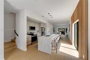 1917 NW 17th St, Miami, FL 33125 - Photo 38