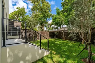 1917 NW 17th St, Miami, FL 33125 - Photo 34
