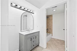 1025 Coral Club Dr, Coral Springs, FL 33071 - Photo 16