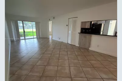 1025 Coral Club Dr #1025, Coral Springs, FL 33071 - Photo 4