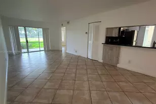 1025 Coral Club Dr, Coral Springs, FL 33071 - Photo 4