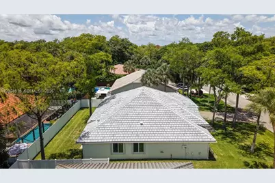 6508 NW 54th Ct, Lauderhill, FL 33319 - Photo 36