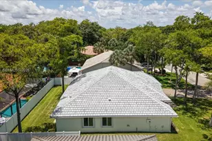 6508 NW 54th Ct, Lauderhill, FL 33319 - Photo 36