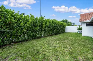10520 NW 41st St, Coral Springs, FL 33065 - Photo 32