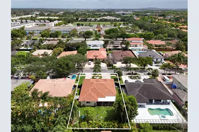 7831 NW 160th Ter, Miami Lakes, FL 33016 - Photo 48