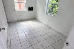 625 W Ave A, Belle Glade, FL 33430 - Photo 8