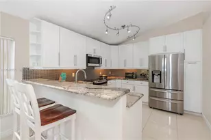 16269 SW 6th St, Pembroke Pines, FL 33027 - Photo 10