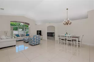 16269 SW 6th St, Pembroke Pines, FL 33027 - Photo 8