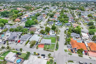 3651 W 2nd Ct, Hialeah, FL 33012 - Photo 32