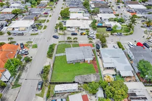 3651 W 2nd Ct, Hialeah, FL 33012 - Photo 36