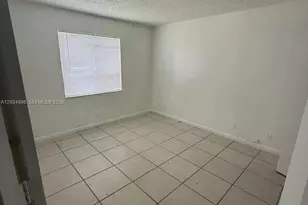 6921 Pembroke Rd, Pembroke Pines, FL 33023 - Photo 2