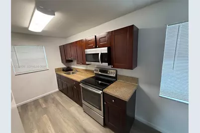 6921 Pembroke Rd #6927, Pembroke Pines, FL 33023 - Photo 2