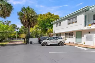 645 NE 77th St, Miami, FL 33138 - Photo 30
