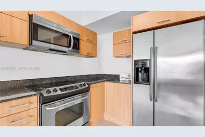 350 S Miami Ave #2315, Miami, FL 33130 - Photo 4