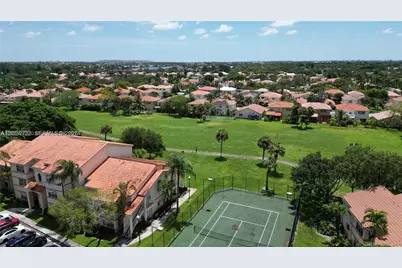 3420 N Pinewalk Dr N #717, Margate, FL 33063 - Photo 2