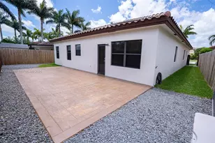 2655 NE 2nd Dr, Homestead, FL 33033 - Photo 12