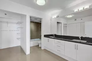 20515 E Country Club Dr, Aventura, FL 33180 - Photo 22
