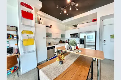 133 NE 2nd Ave #1909, Miami, FL 33132 - Photo 6