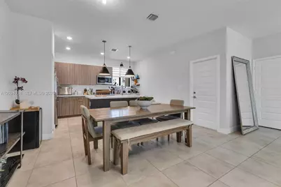 4838 NW 83rd Pkwy, Doral, FL 33166 - Photo 14