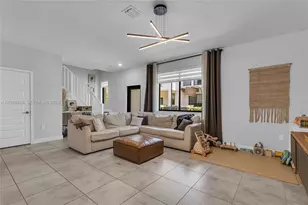 4838 NW 83rd Pkwy, Doral, FL 33166 - Photo 6