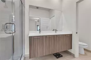 4838 NW 83rd Pkwy, Doral, FL 33166 - Photo 20