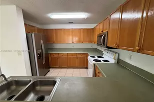 9283 NW 54th St, Sunrise, FL 33351 - Photo 10