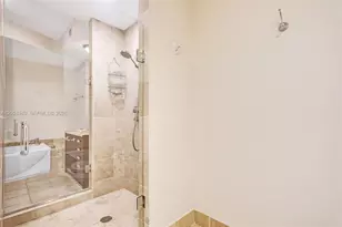 18201 Collins Ave, Sunny Isles Beach, FL 33160 - Photo 32